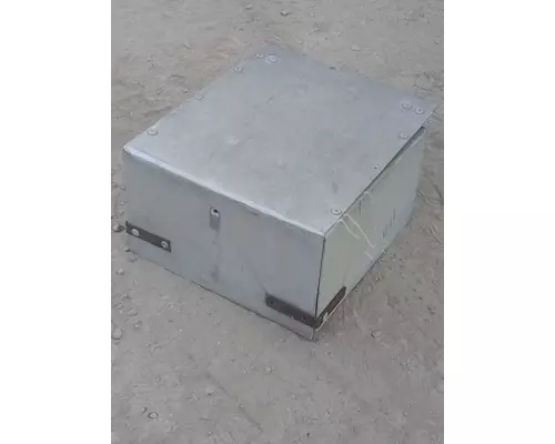 FREIGHTLINER FLD 120 BATTERY BOX COVER