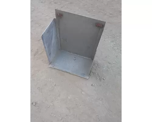 FREIGHTLINER FLD 120 Battery Box
