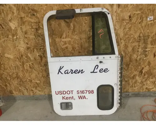 FREIGHTLINER FLD 120 DOOR-FRONT