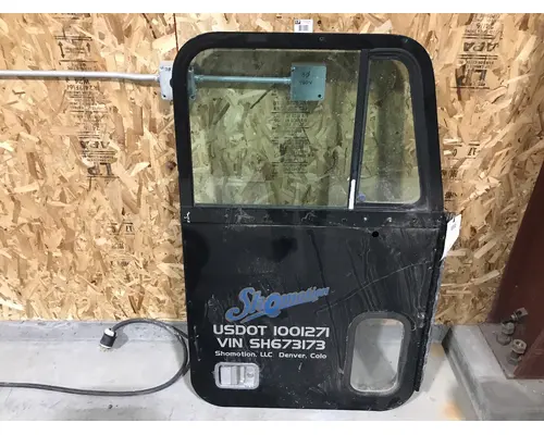 FREIGHTLINER FLD 120 DOOR-FRONT