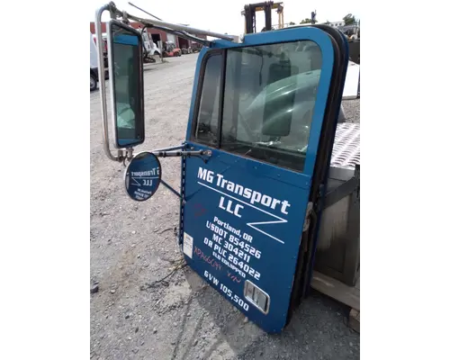 FREIGHTLINER FLD 120 DOOR-FRONT