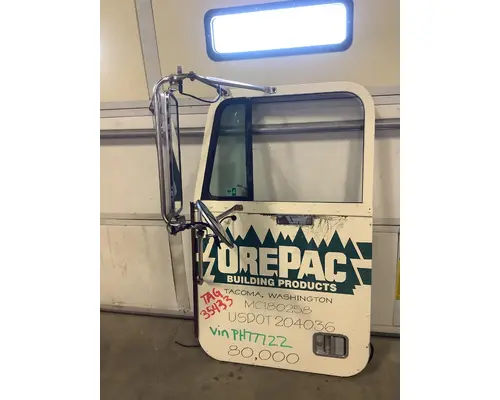 FREIGHTLINER FLD 120 DOOR-FRONT