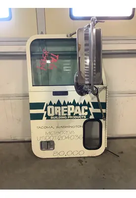 FREIGHTLINER FLD 120 DOOR-FRONT