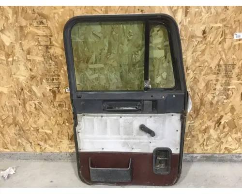 FREIGHTLINER FLD 120 DOOR-FRONT