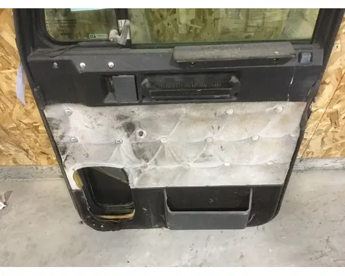 FREIGHTLINER FLD 120 DOOR-FRONT