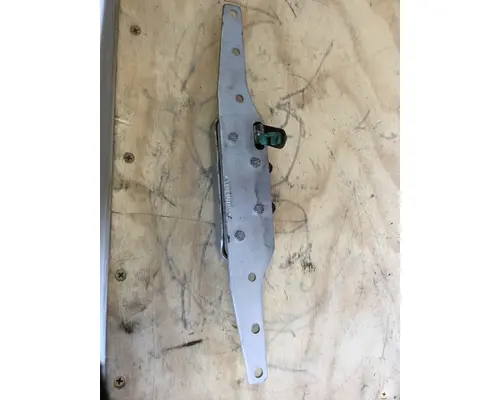 FREIGHTLINER FLD 120 DOOR PARTS