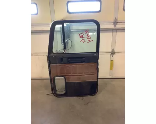 FREIGHTLINER FLD 120 Door Assembly, Front