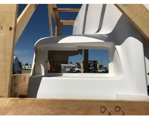 FREIGHTLINER FLD 120 HOOD