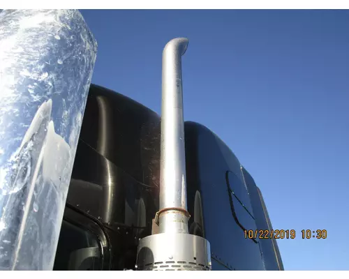 FREIGHTLINER FLD 132 XL CLASSIC Exhaust Pipe