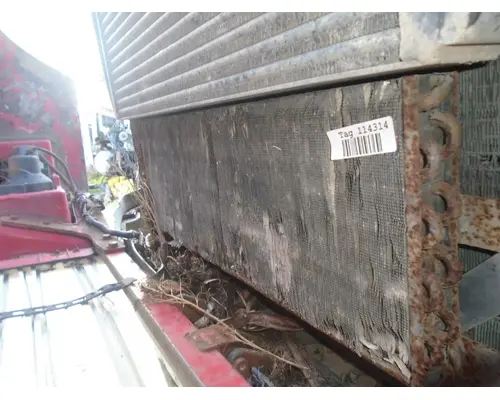FREIGHTLINER FLD_40607 AC Condenser
