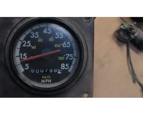 FREIGHTLINER FLD_A22-38898-000 Speedometer