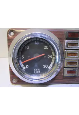 FREIGHTLINER FLD_A22-38915 Tachometer