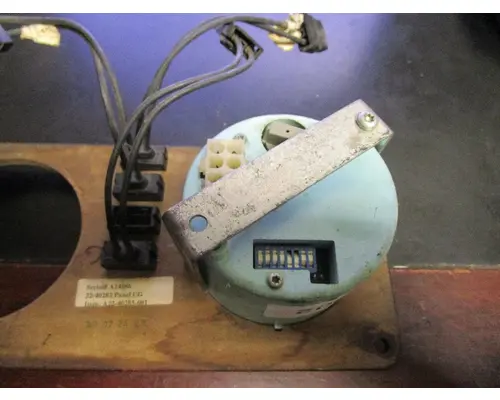 FREIGHTLINER FLD_A22-39577-000 Tachometer