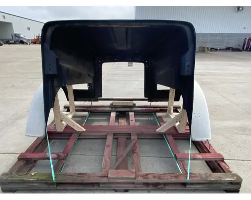 FREIGHTLINER FLD Classic Hood