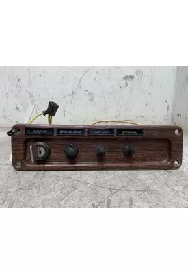 FREIGHTLINER FLD SD Dash / Console Switch