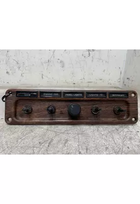 FREIGHTLINER FLD SD Switch Panel