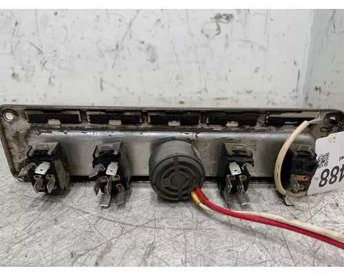 FREIGHTLINER FLD SD Switch Panel