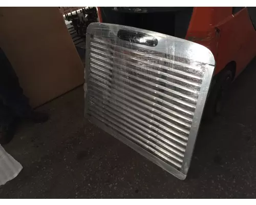 FREIGHTLINER FLD112 1987-2003 GRILLE