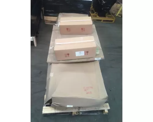 FREIGHTLINER FLD112 1987-2003 GRILLE