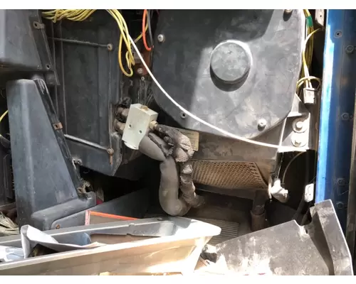 FREIGHTLINER FLD112SD Heater Core