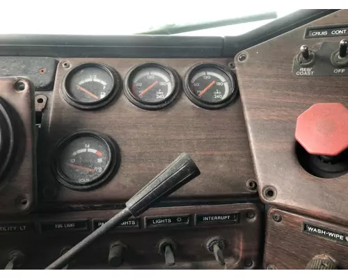 FREIGHTLINER FLD112SD Instrument Cluster