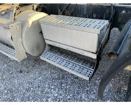 FREIGHTLINER FLD112 Battery BoxTray