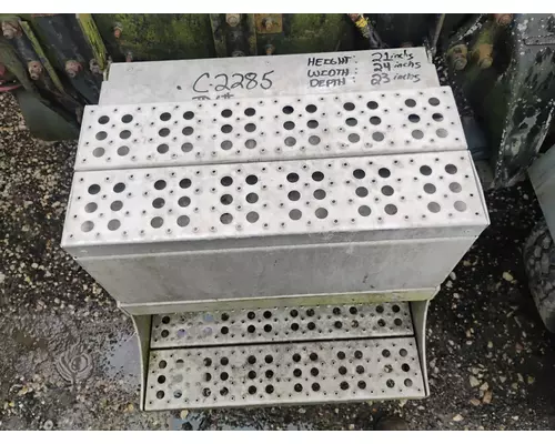 FREIGHTLINER FLD112 Battery Box