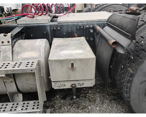 FREIGHTLINER FLD112 Battery Box