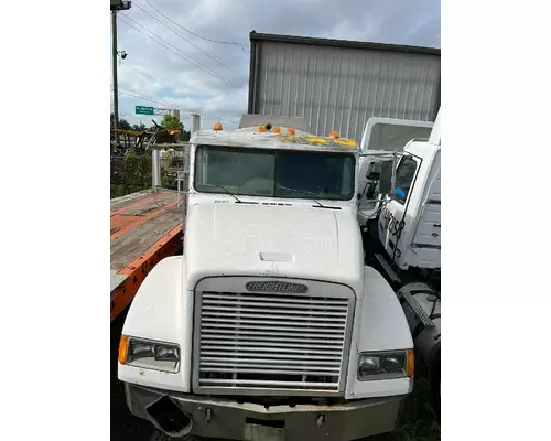 FREIGHTLINER FLD112 Box  Bed