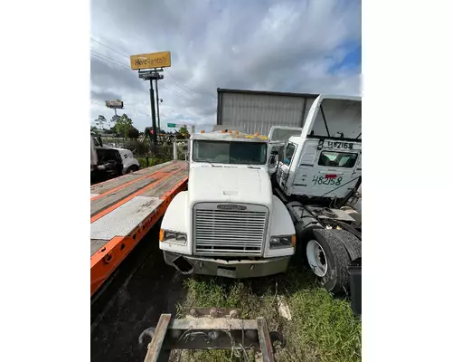 FREIGHTLINER FLD112 Box  Bed