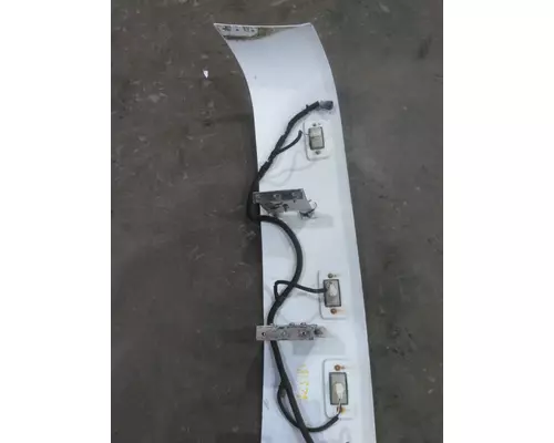 FREIGHTLINER FLD112 CAB CLIP