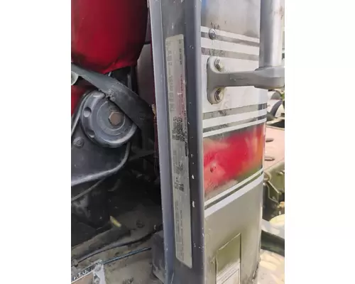 FREIGHTLINER FLD112 Cab