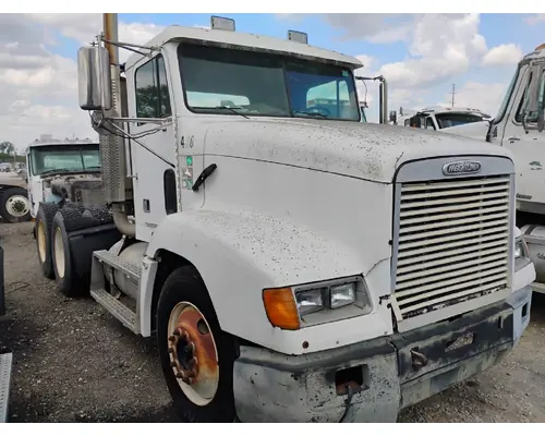 FREIGHTLINER FLD112 Cab