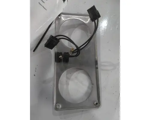 FREIGHTLINER FLD112 DASH PANEL