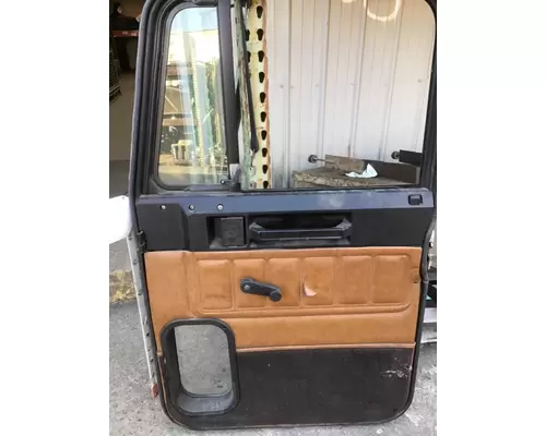 FREIGHTLINER FLD112 DOOR ASSEMBLY, FRONT