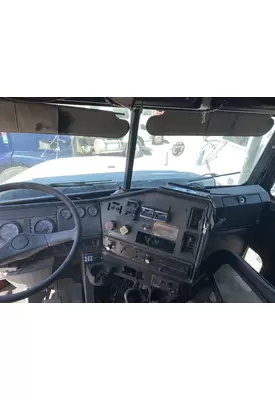 FREIGHTLINER FLD112 Dash Assembly