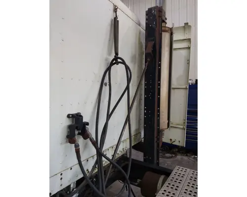 FREIGHTLINER FLD112 EXHAUSTMUFFLER BRACKET