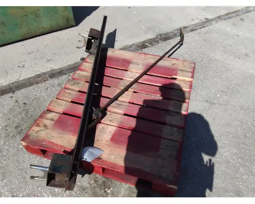 FREIGHTLINER FLD112 EXHAUSTMUFFLER BRACKET