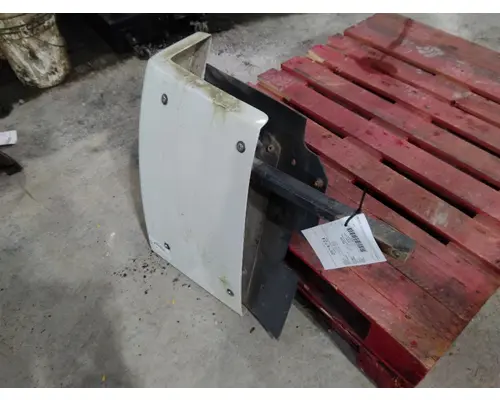 FREIGHTLINER FLD112 FENDER EXTENSION