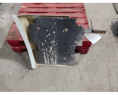 FREIGHTLINER FLD112 FENDER EXTENSION