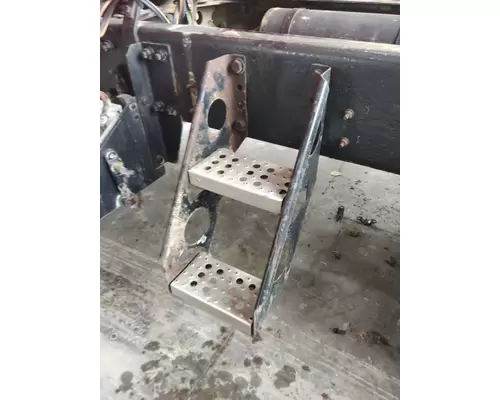 FREIGHTLINER FLD112 FRAME STEP