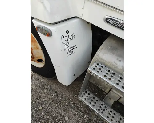 FREIGHTLINER FLD112 Fender Extension