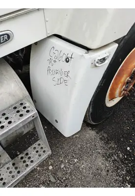 FREIGHTLINER FLD112 Fender Extension