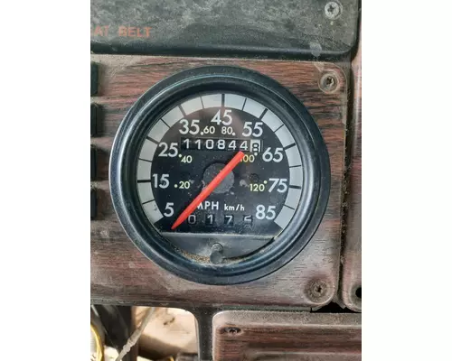 FREIGHTLINER FLD112 GAUGE SPEEDOMETER