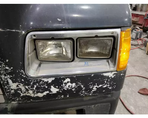 FREIGHTLINER FLD112 HEADLAMP BEZEL