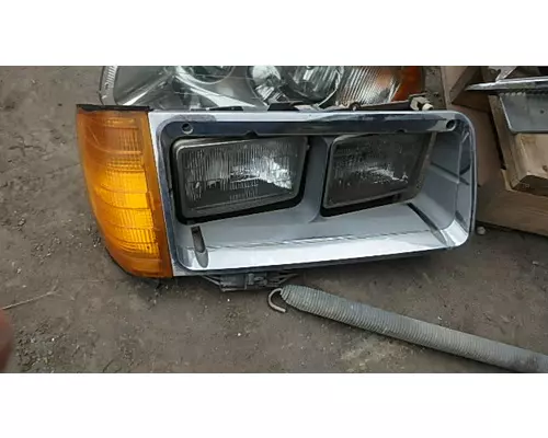 FREIGHTLINER FLD112 Headlamp Assembly