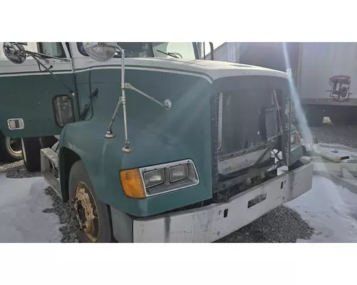 FREIGHTLINER FLD112 Hood