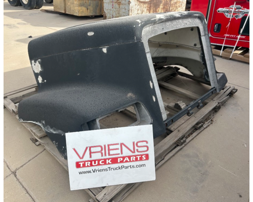 FREIGHTLINER FLD112 Hood