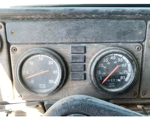 FREIGHTLINER FLD112 Instrument Cluster