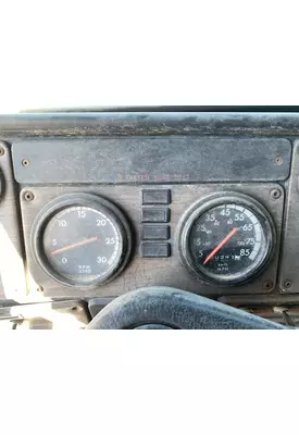 FREIGHTLINER FLD112 Instrument Cluster